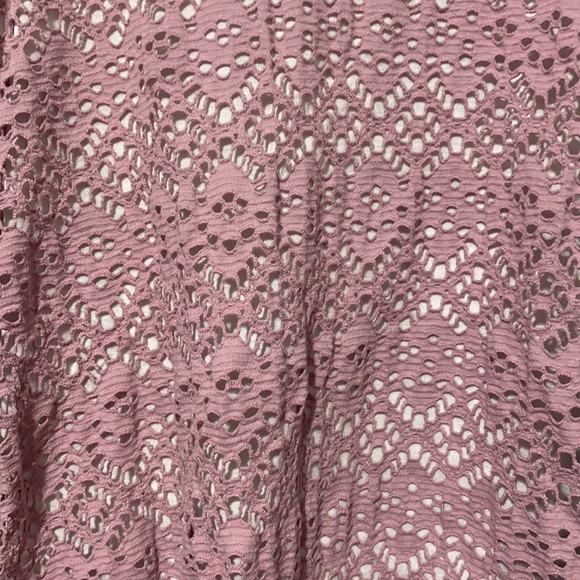 Deletta by Antro Lavender Lace Swing Top - Picture 2 of 4